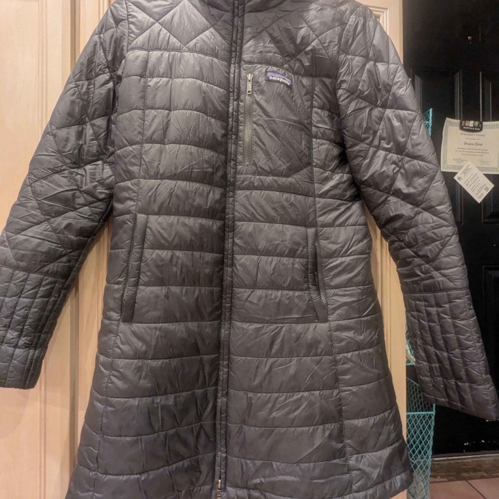 Patagonia Gray and Black Women's Jacket